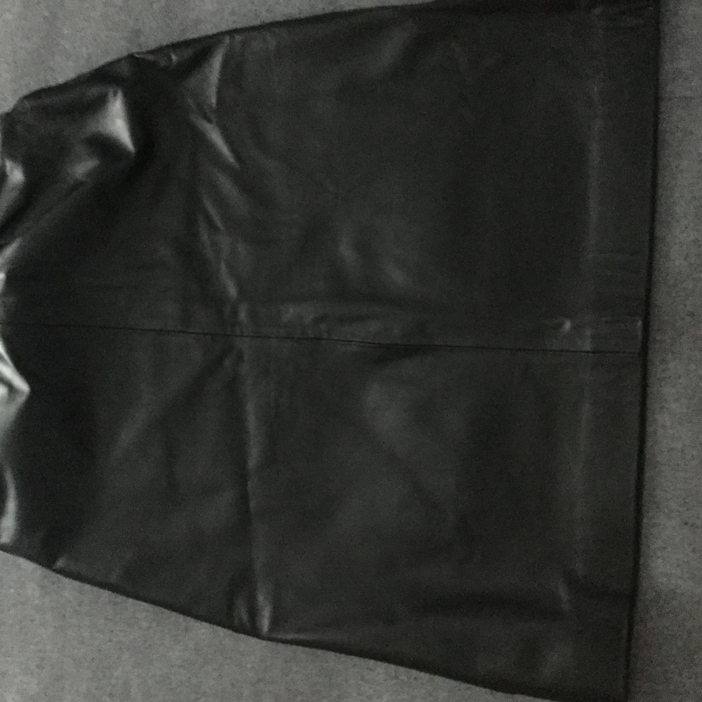 Leather skirt
